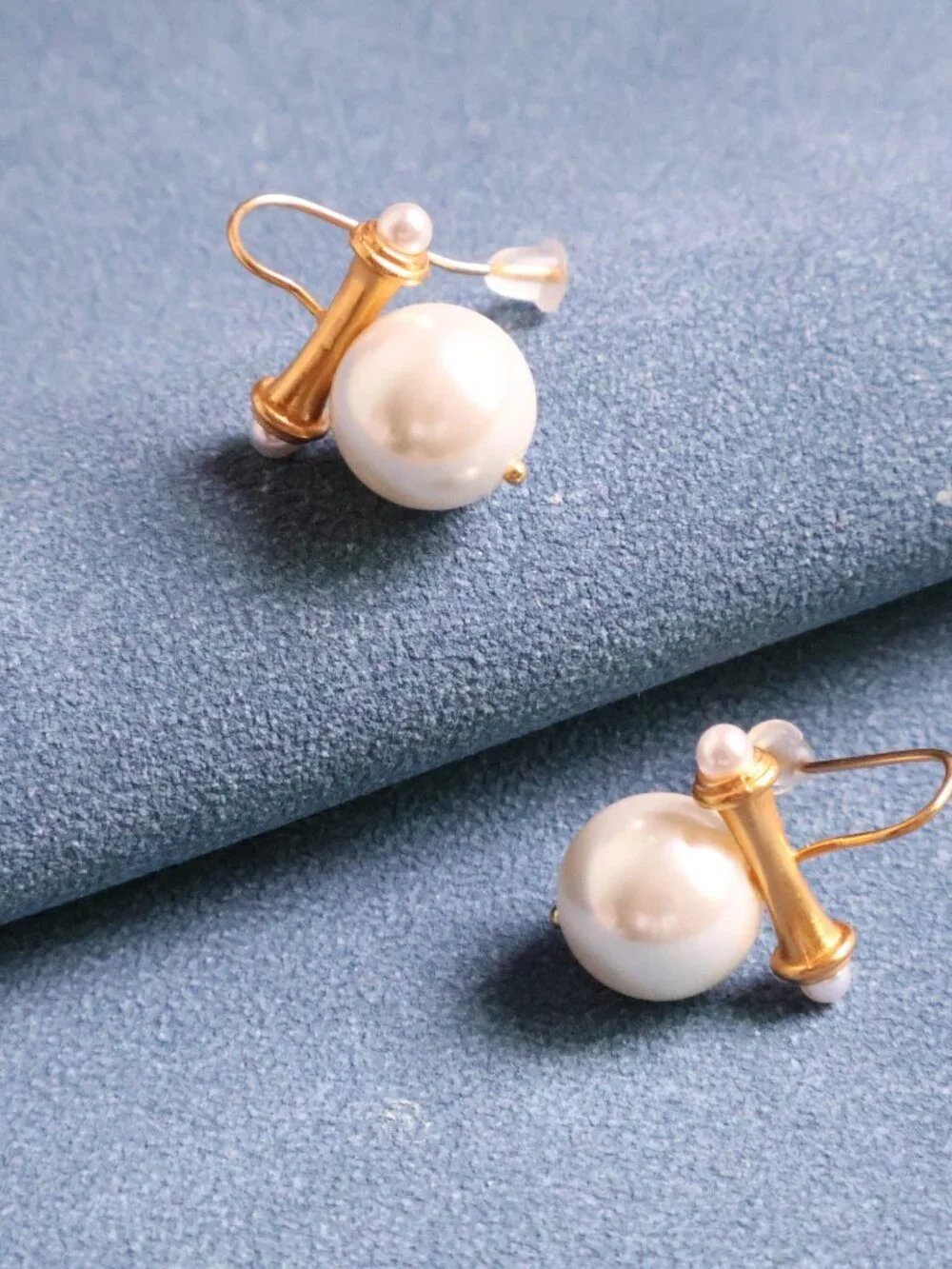 Julie Vos Bamboo Earrings - Gold & Pearl - Picture 2 of 2